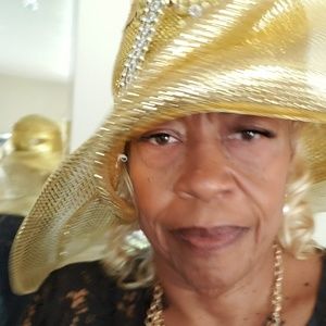 Meet your Posher, Hope